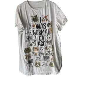 Cat Graphic Shirt Vintage Extra Large White Funny I Was Normal 3 Cats Ago Tee